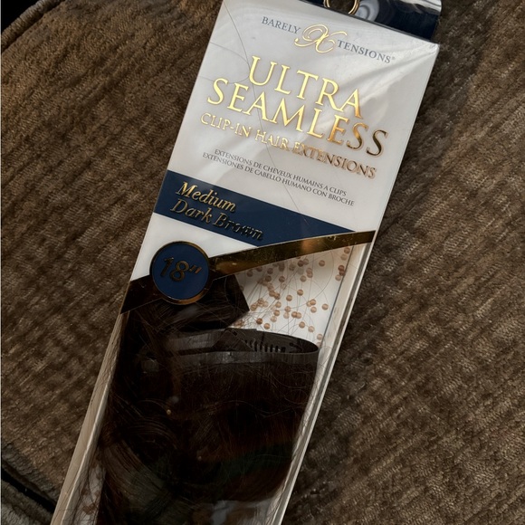 *Brand new!* REAL” 18” inch Remy hair clip-in extensions - Picture 2 of 3